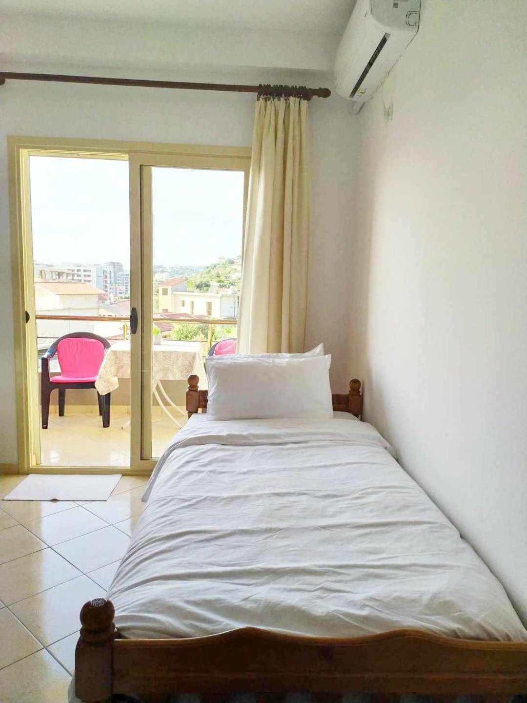 Valbona Apartments Vlorë Екстериор снимка